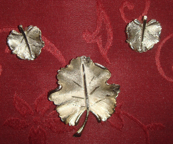 BSK Juwelier New York:  Brosche & Ohrringe: Bltter